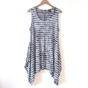 3/$25 La Vanya Striped Watercolor Tunic Top